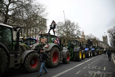 農業用資産に相続税 英政府の計画に農家が抗議