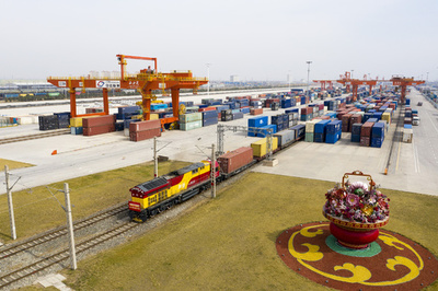 中国が初めてEU最大の貿易相手国に 貿易総額で米国抜く