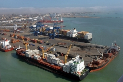 日本のマグロ漁船が海賊に襲われる、南米ペルー沖