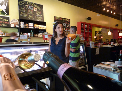 仏産チーズ「ミモレット」輸入禁止と戦う米国の愛好家