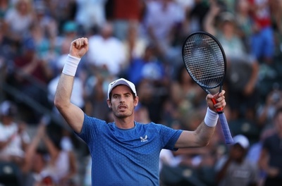 マレーが18歳新星に逆転勝利、3時間超の熱戦制す BNPパリバOP