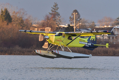 世界初、完全電動商用機の試験飛行 カナダ・バンクーバー