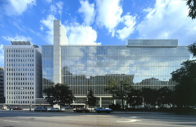 世界銀行、今年の中国経済見通しを5.1％に上方修正