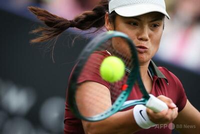 ラドゥカヌが涙の勝利 逆転で2回戦へ イーストボーンOP