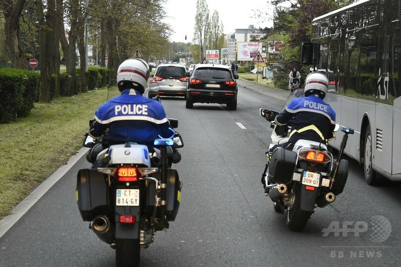 パリ同時テロ、実行犯グループ唯一の生存者を仏に引き渡し