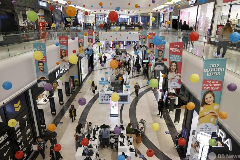 イスラエル、コロナ規制緩和 接種終えた人に「グリーンパス」