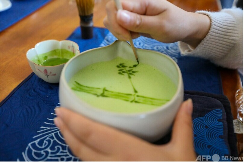 技と創意で広がる抹茶の香り　中国から世界へ