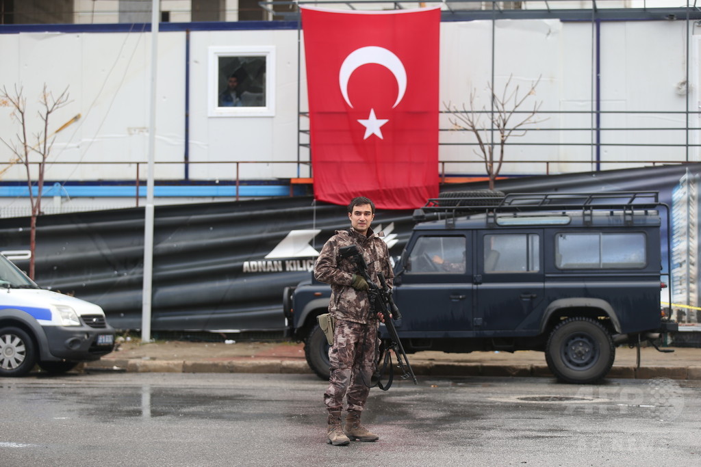 トルコのIS掃討一斉捜査、拘束者数750人超に トルコのIS掃討一斉捜査、拘束者数750人超に