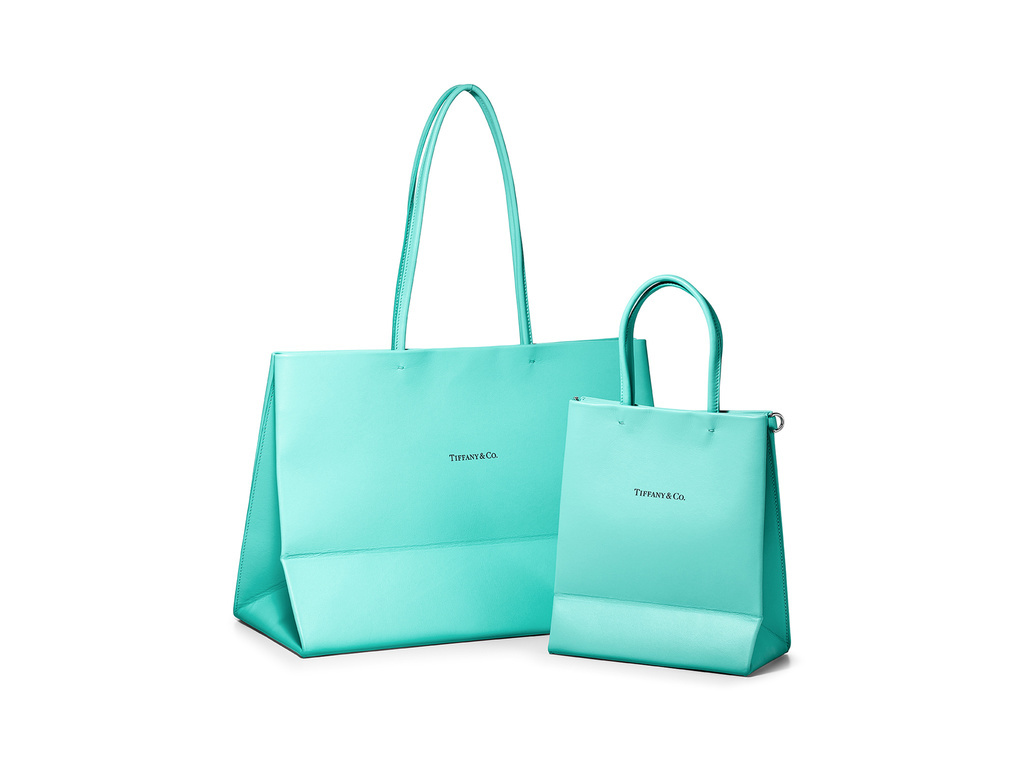 レザー仕立てのショッピングバッグが登場 ティファニー の新レザーバッグコレクション 写真4枚 マリ クレール スタイル Marie Claire Style