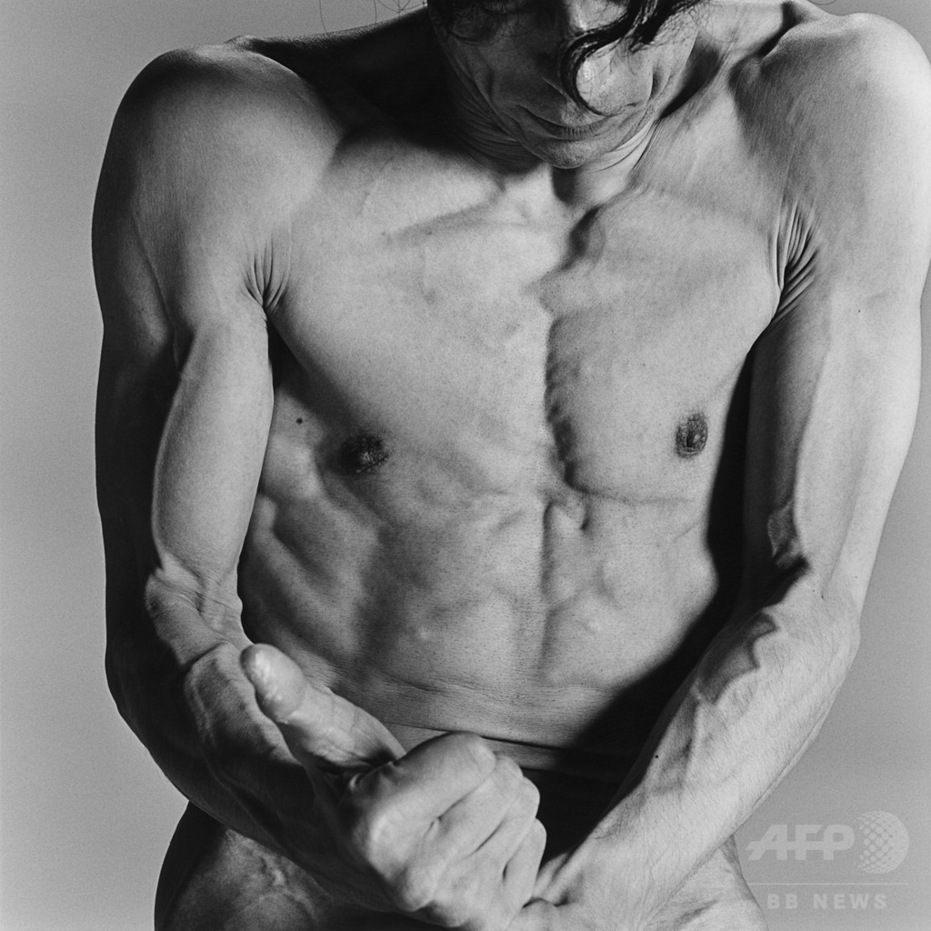 操上和美写真展「DEDICATED – 首藤康之」