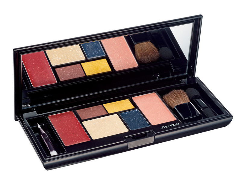 華やかな表情をつくる「SHISEIDO」冬限定パレットに注目
