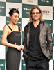 11日から全国公開となる映画『マネー・ボール（Moneyball）』の主演俳優ブラッド・ピット（Brad Pitt）が10日、来日会見を行った。会場には、ゲストとして女優吹石一恵（Kazue Fukiishi）も登場した。写真は、笑顔を見せるピットと吹石（2011年11月10日撮影）。(c)AFP/Yoshikazu TSUNO 

&lt;a href=&quot;http://www.afpbb.com/article/entertainment/news-entertainment/2839947/8059373&quot;&gt;&lt;b&gt;【関連記事】ブラピ、震災日本の「不屈の魂」を称賛 「勇気付けられる」&lt;/b&gt;&lt;/a&gt;