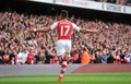 14-15イングランド・プレミアリーグ第8節、アーセナル（Arsenal）対ハル・シティ（Hull City）。先制点を喜ぶアーセナルのアレクシス・サンチェス（Alexis Sanchez、2014年10月18日撮影）。(c)AFP/GLYN KIRK