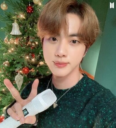 BTSジン、クリスマスに一緒に過ごしたいスター1位に