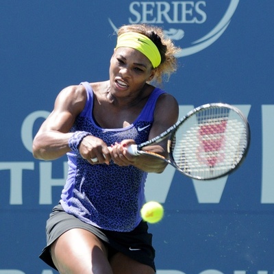 セレーナ、第1セットで苦戦するも決勝へ バンク・オブ・ザ・ウエスト・クラシック