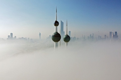 【今日の1枚】霧に浮かぶ球体 クウェート