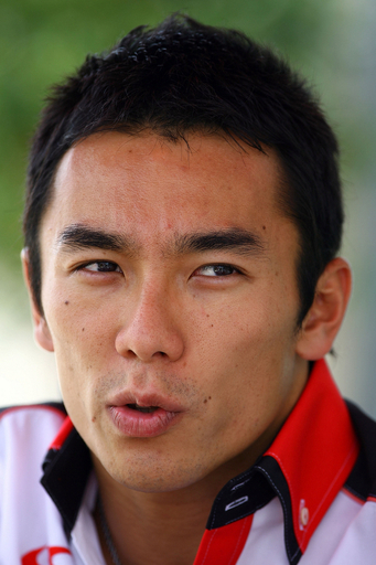 佐藤琢磨 第7戦・米国GP開幕を控えパドックに登場