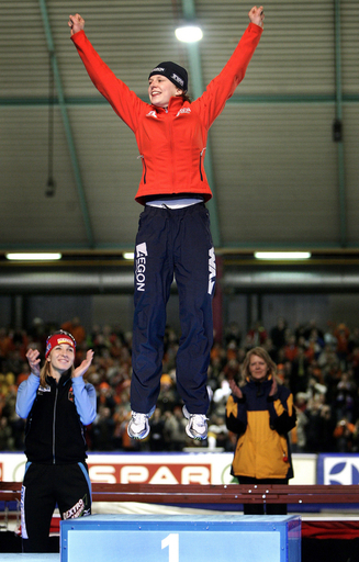 ＜07世界オールラウンドスピードスケート選手権＞ブスト 女子で総合優勝を果たす - オランダ