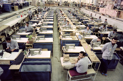 イラン、オーストラリア人3人拘束 豪政府発表