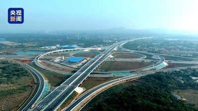 中国海南省初の片道4車線スマート高速道路が開通