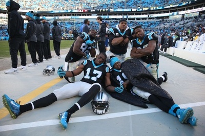 パンサーズ、QBニュートンの活躍で開幕10連勝