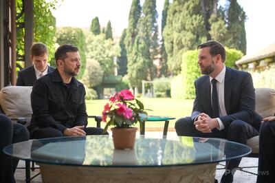 ゼレンスキー氏、「激論」相手の米副大統領と会談