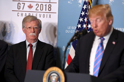 トランプ氏 イラン攻撃を承認した後撤回か 米紙報道 写真1枚 国際ニュース Afpbb News