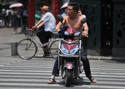 中国各地で「北京ビキニ」に規制、罰金科す都市も