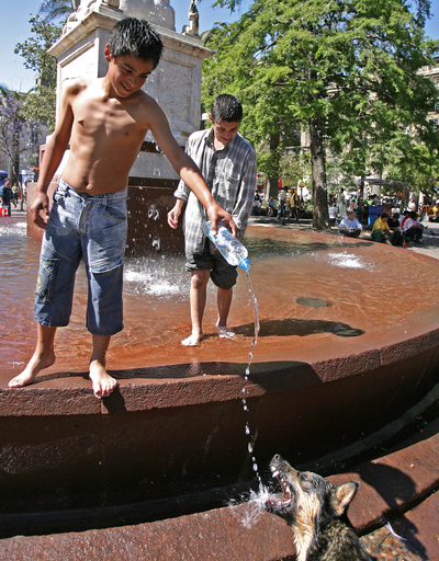 チリ中央部に予期せぬ熱波