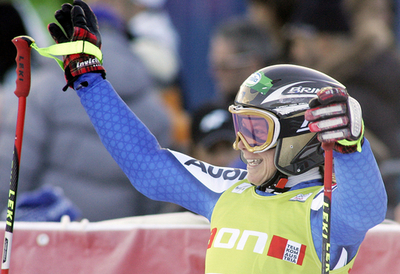 カルボン W杯女子大回転第1戦・1本目で2位に