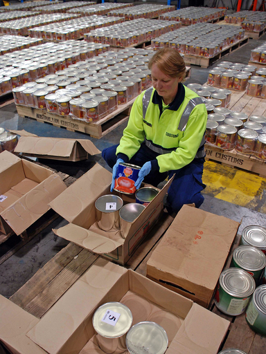 豪警察、トマト缶に偽装したエクスタシー4.4トン押収