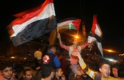 ムバラク体制崩壊、広がる歓喜の渦