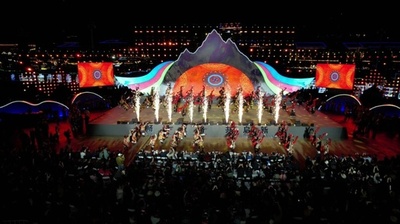 中国青海・玉樹とネパール間初の越境物流トラックが出発