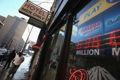 米史上2番目の高額宝くじ、当せん者の1人が名乗り