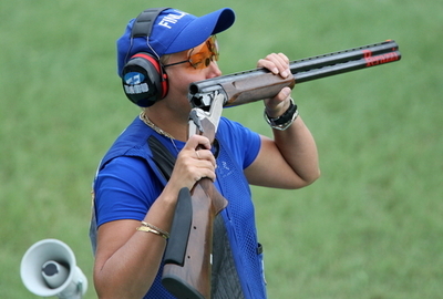 マケラヌメラ 女子クレー・トラップ五輪新記録で金メダル獲得