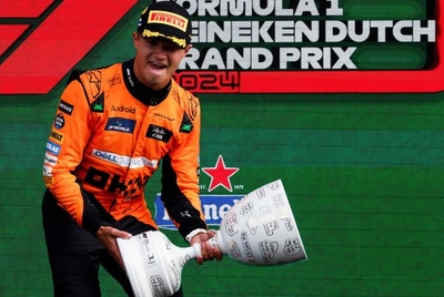 ノリスがオランダGP制す、地元フェルスタッペン寄せつけず快勝