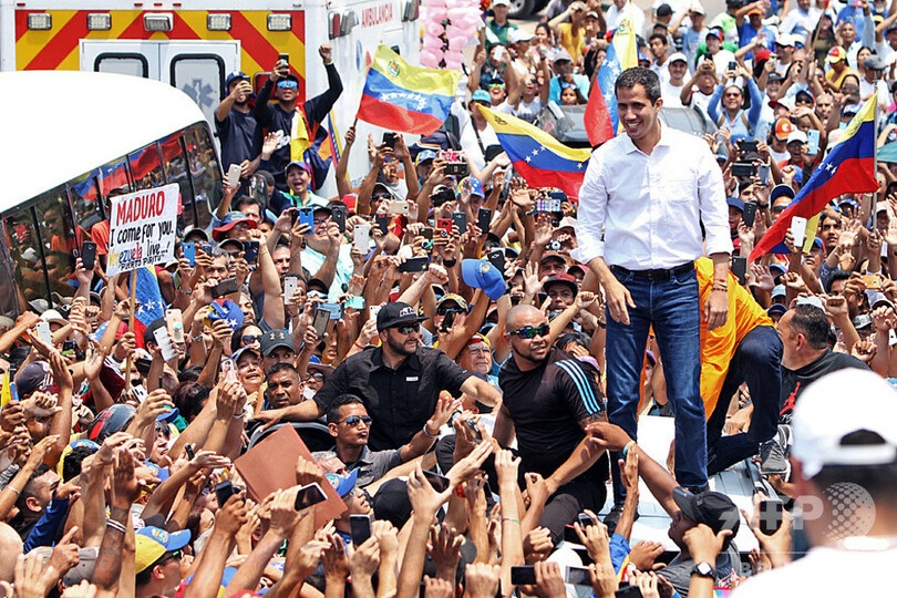 ベネズエラ首都空港にロシア軍機、兵士と装備品輸送との報道