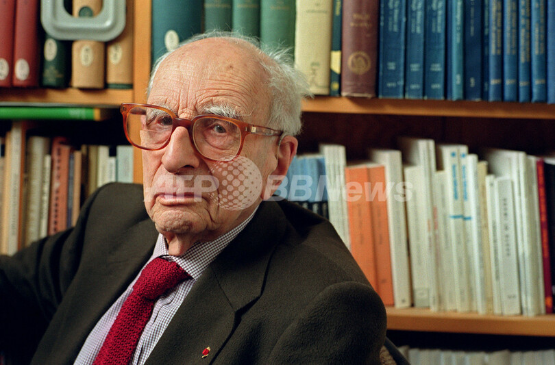 「構造主義」のレヴィストロース氏死去、100歳