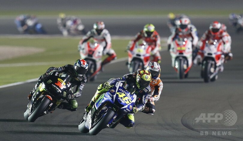 ロッシがドビツィオーゾを抑え開幕戦を制す、カタールGP