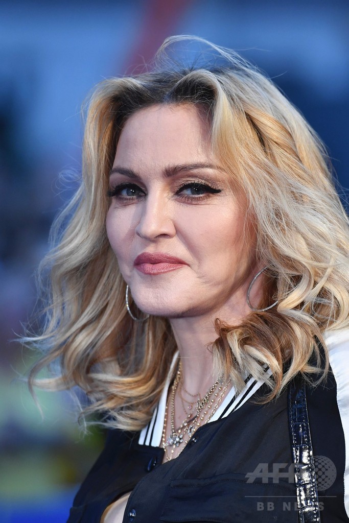 マドンナ、無許可の伝記映画制作に怒り「自分にしか語れない」 マドンナ、無許可の伝記映画制作に怒り「自分にしか語れない」
