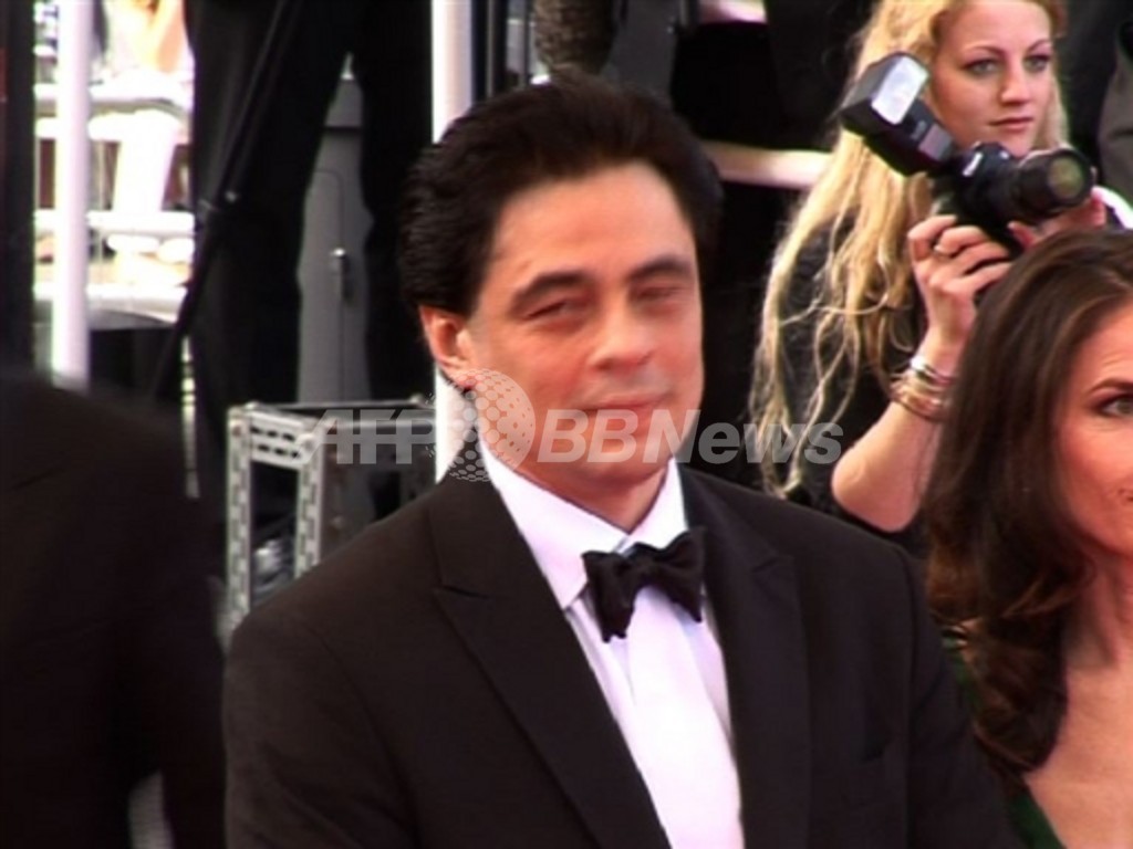 【動画】ソーダバーグ監督『Che』のレッドカーペット、ナオミやタイソンら登場