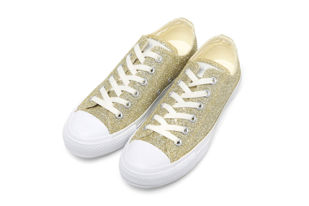 「アンテプリマ×コンバース」グリッターに輝くオールスター、4月1日発売