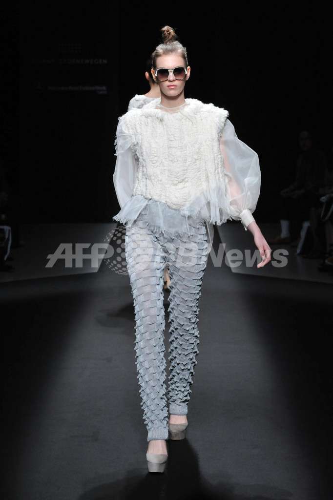 メルセデス ベンツ ファッション ウィーク 東京 インターナショナルエクスチェンジプログラム 写真8枚 マリ クレール スタイル Marie Claire Style