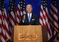 米民主党党大会の最終日に、同党の大統領候補の正式指名を受諾し、演説するジョー・バイデン前副大統領（2020年8月20日撮影）。(c)Win McNamee/Getty Images/AFP