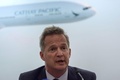 辞任したキャセイパシフィック航空のルパート・ホッグCEO（2017年8月16日撮影、資料写真）。(c)Anthony WALLACE / AFP