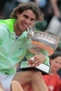 2010年の全仏オープンで5回目の優勝を果たしたラファエル・ナダル（2010年6月6日撮影）。(c)JACQUES DEMARTHON / AFP