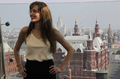 ロシア・モスクワ（Moscow）にある赤の広場（Red Square）前でフォトコールに望んだアンジェリーナ・ジョリー（Angelina Jolie、2010年7月25日撮影）。(c)AFP