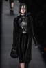 米ニューヨーク市内で発表された「アレキサンダー ワン（Alexander Wang）」15/16年秋冬コレクション（2015年2月14日撮影）。(c)AFP/Getty Images/Neilson Barnard