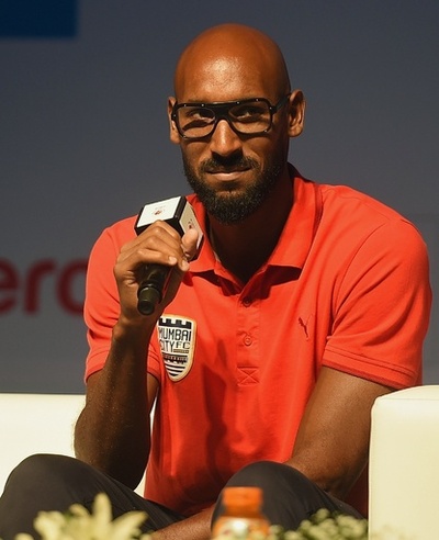 兼任監督のアネルカ落胆、インドには「もう戻らない」