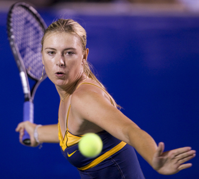 シャラポワ エキシビションマッチでドゥルコに勝利